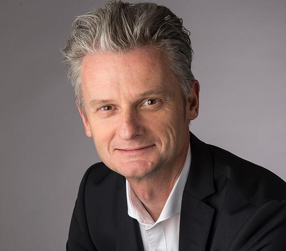 中国发展人工智能有天然优势